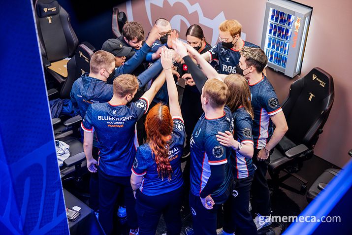 ▲ 팬들의 마음을 뜨겁게 만드는 T1 (사진제공: 라이엇게임즈)