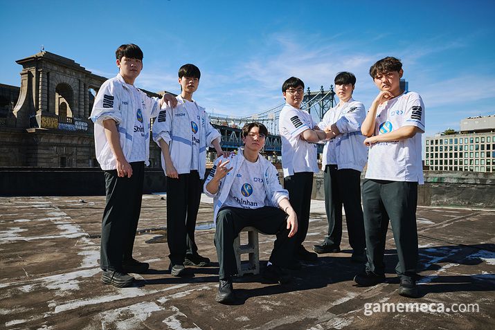 ▲ DRX는 디펜딩 챔피언 EDG를 상대로 리버스 스윕을 달성했다 (사진제공: 라이엇게임즈)