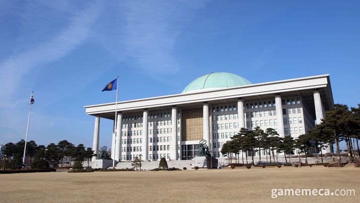 ▲ 국회 역시 법안 처리에 속도를 낼 필요가 있다 (사진출처: 국회 공식 홈페이지)