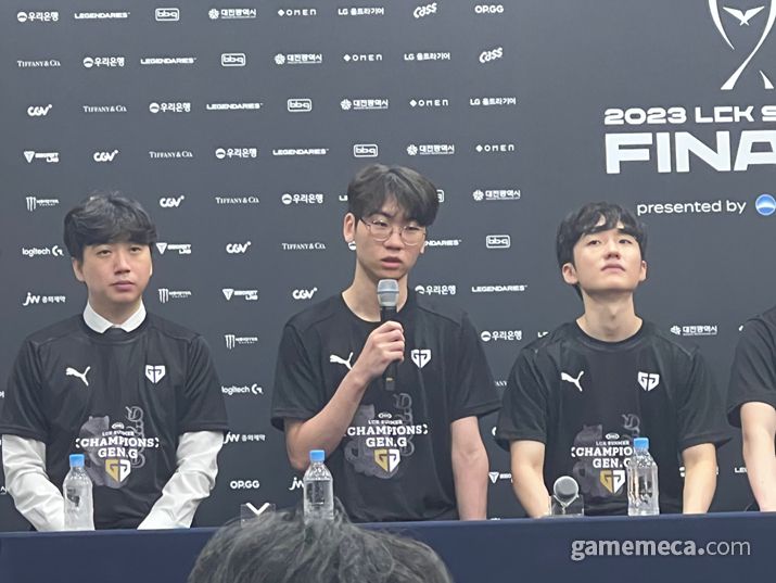 ▲ 우승 후 세리머니도 선보인 '도란' 최현준 (사진: 게임메카 촬영)