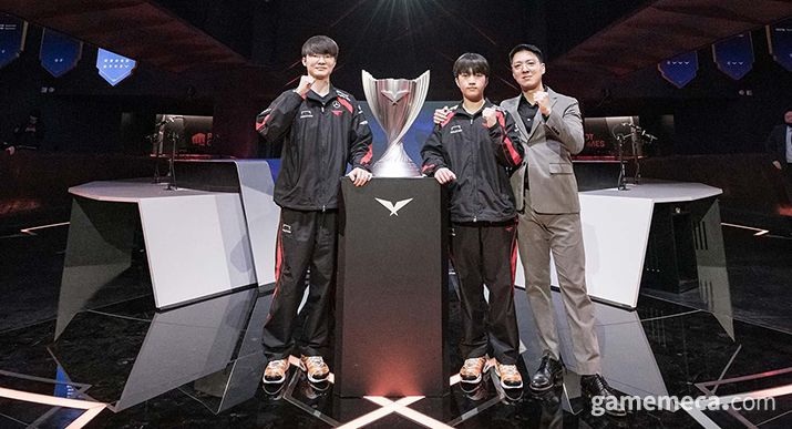 ▲ 미디어데이에 참석한 T1 선수단 (사진제공: LCK)