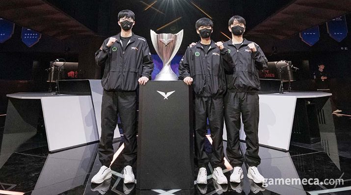 ▲ 미디어데이에 참석한 한화생명 e스포츠 선수단 (사진제공: LCK)