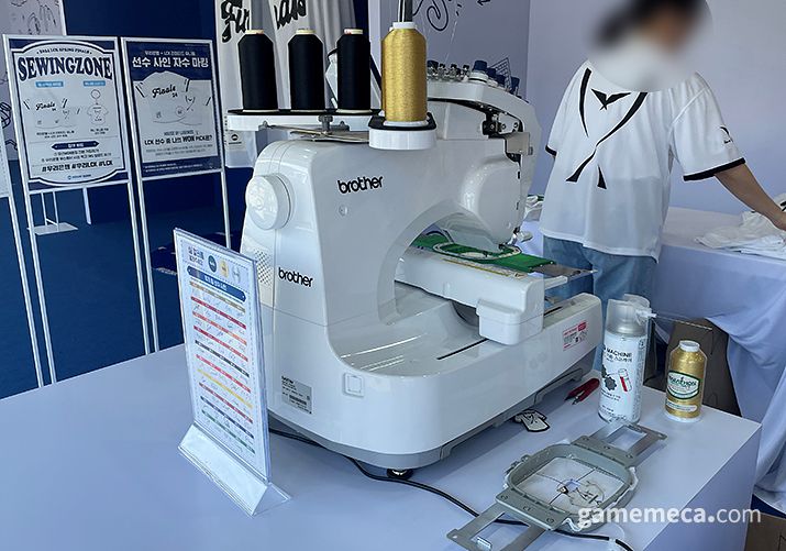 ▲ 양 팀 선수들이 최선을 다해 경기를 준비 중이다 (사진: 게임메카 촬영)