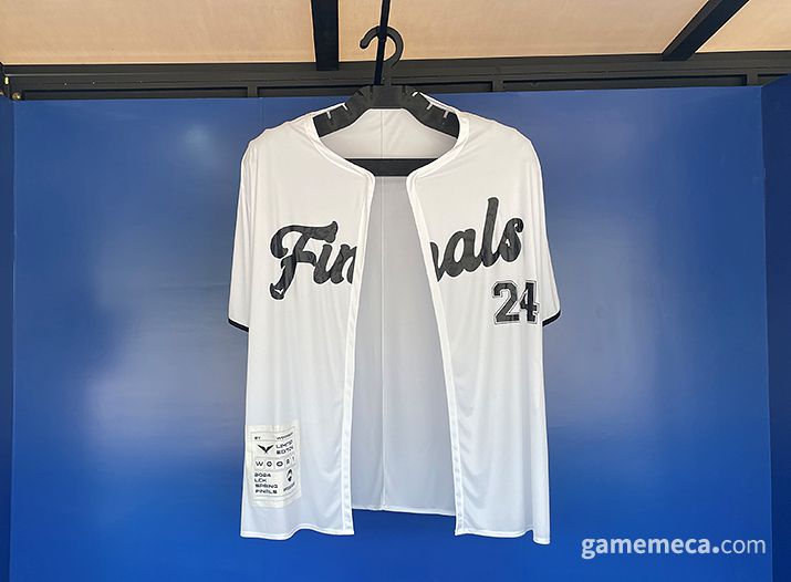 ▲ 경기가 다가오며 선수들도 사전 세팅에 들어갔다. LCK 첫 4연속 우승을 노리고 있는 젠지 (사진: 게임메카 촬영)