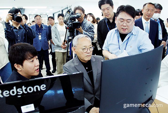 ▲ 드디어 모니터링 시연이다 (사진: 게임메카 촬영)