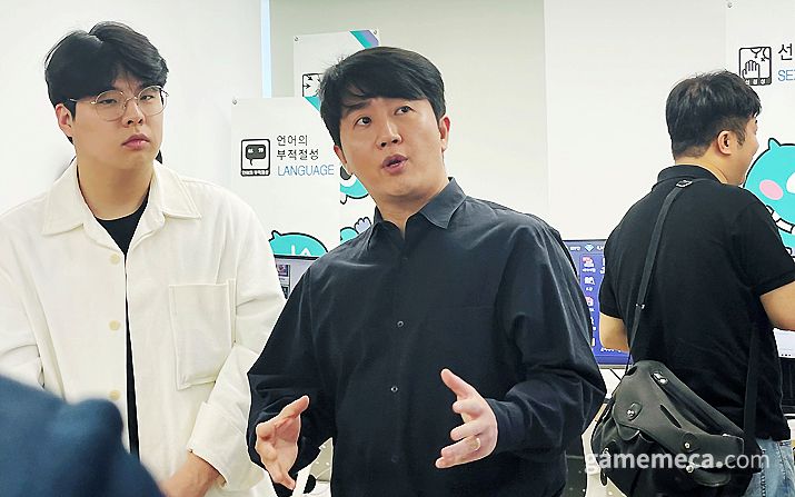 ▲ 홍진호는 확률을 보고 구매할 수 있게 된 점에 대해 긍정적이라 평가했다 (사진: 게임메카 촬영)