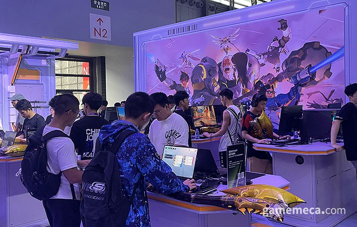 ▲ 가장 인기 많았던 오버워치 2 부스 (사진: 게임메카 촬영)