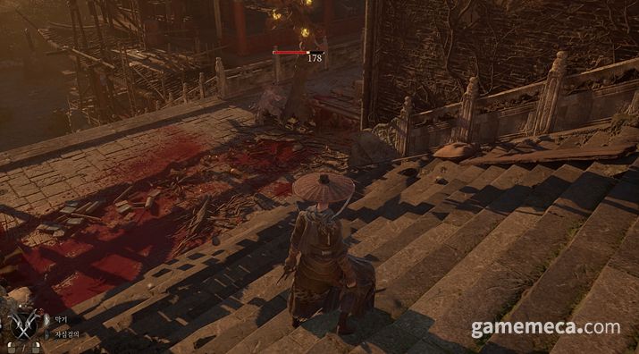 ▲ 패링, 적 공격을 튕겨냈다 (사진: 게임메카 촬영)