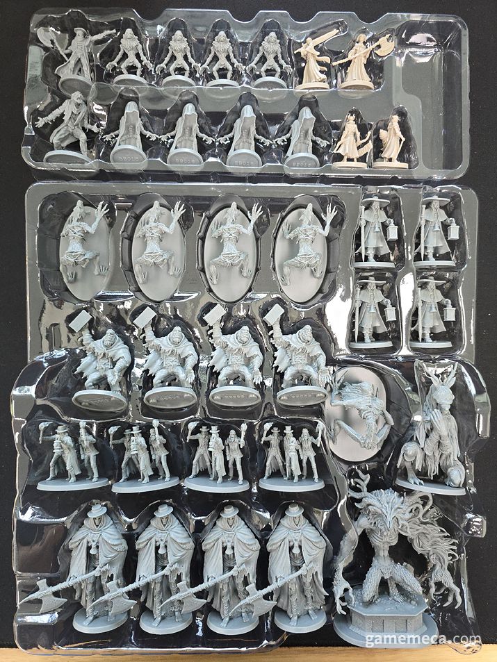 ▲ 게임에 등장하는 몬스터 피규어 (사진: 게임메카 촬영)