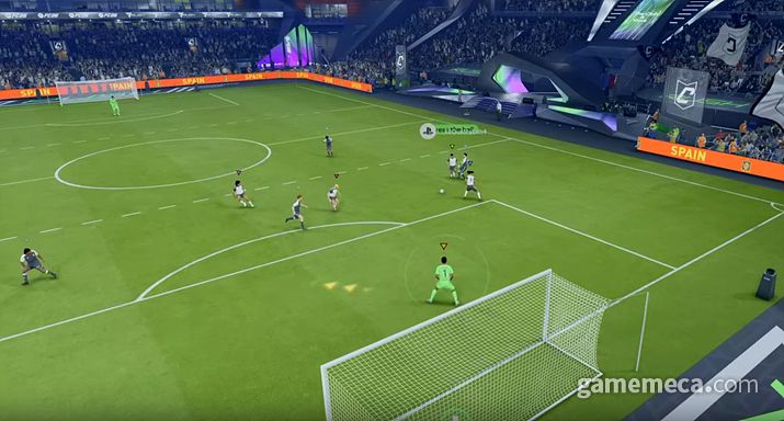 ▲ 전술적 제안 기능에 귀를 기울여 보자 (사진출처: 게임 공식 사이트)