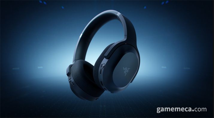 ▲ AI를 기반으로 플레이에 대한 조언을 제공한다고 소개된 게이밍 헤드셋 '프로젝트 모토코' (사진제공: 레이저)