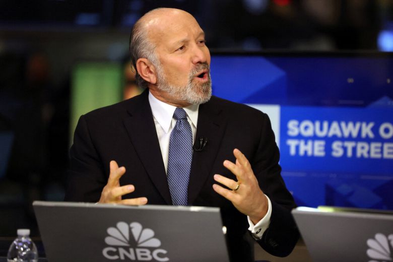 하워드 러트닉 미국 상무장관이 11일(현지시간) 뉴욕증권거래소(NYSE)에서 CNBC와 인터뷰하고 있다.  로이터연합뉴스