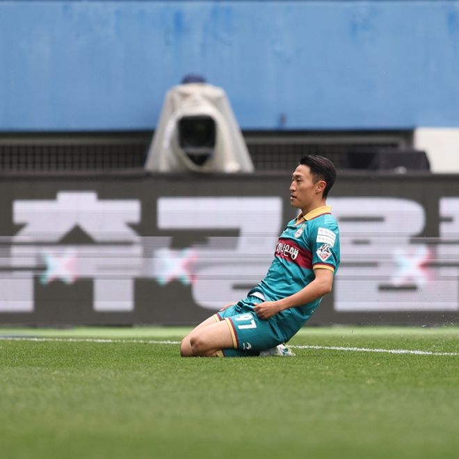 이진현이 2023 K리그1 대전 하나 시티즌 홈경기에서 울산 현대를 상대로 득점한 후 기뻐하고 있다. 사진=한국프로축구연맹 제공