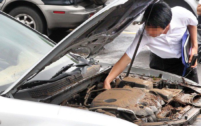 수리를 기다리고 있는 침수차 [사진 = 매경DB]