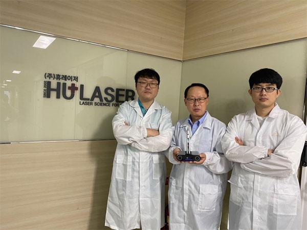 김재훈 과장, 황인모 소장, 정성신 대리.