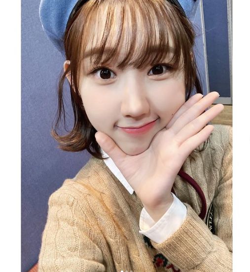 위클리(Weeekly) 지윤의 사소한 인터뷰가 공개됐다. 사진=위클리 공식 SNS