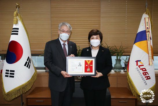 KLPGA RCSV 가입식 및 회원유공장 전달식. 사진=KLPGA 제공