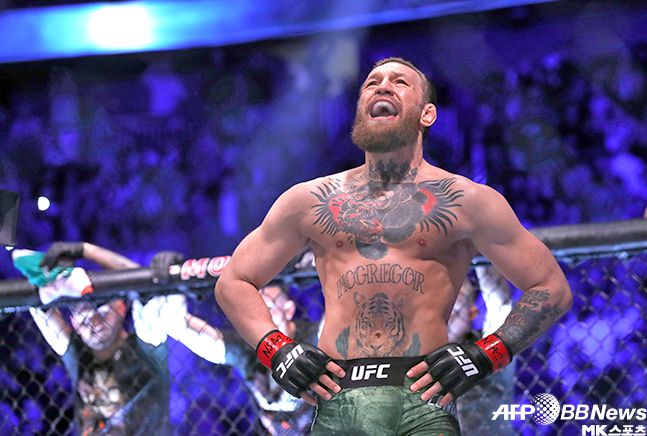 전 UFC 챔피언 코너 맥그리거가 "No more Mr. Nice Guy"를 외쳤다. 예전같이 Notorious(악명 높은)라는 별칭처럼 행동할 모양이다. 사진=AFPBBNews=News1