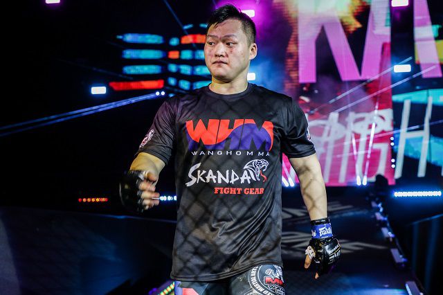 강지원이 원챔피언십 158 메인이벤트를 위해 입장하고 있다. 사진=ONE Championship 제공