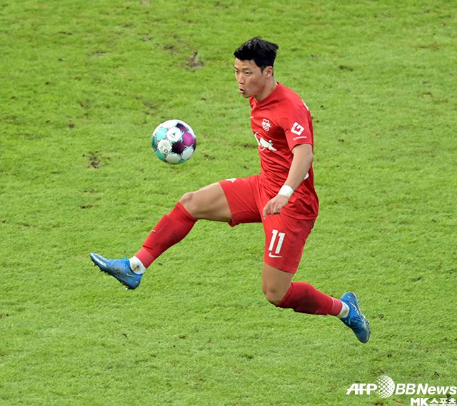 라이프치히가 리버풀에 두 경기 모두 완패하며 2020-21 UEFA 챔피언스리그 8강 진출에 실패했다. 황희찬은 16강 1, 2차전 합계 48분을 뛰었으나 무득점 탈락을 막진 못했다. 사진=AFPBBNews=News1