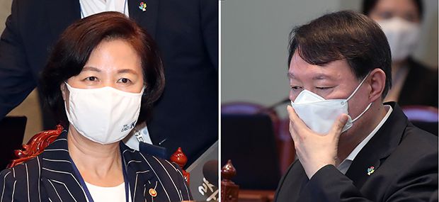 추미애 전 법무부장관과 윤석열 전 검찰총장 [이충우기자]