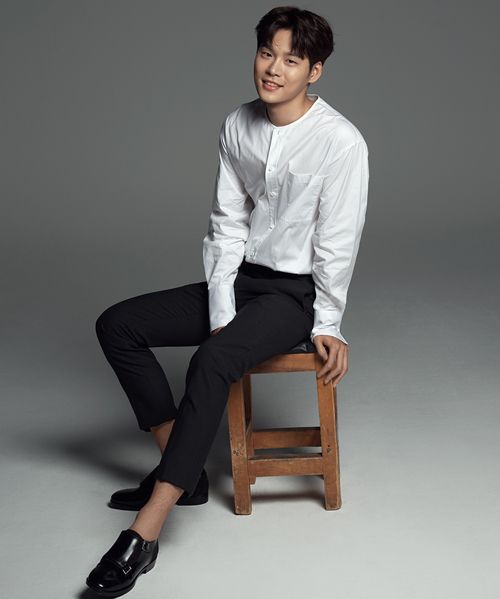 배우 윤지온이 최근 MK스포츠와 서면 인터뷰를 진행했다. 사진=문화창고