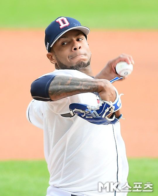 미란다는 지난 해 대만 리그서 뛰었다. 우리 보다 수준이 낮은 리그라고 여겨졌지만 그를 통해 실력차가 크지 않음을 엿볼 수 있었다.          사진=김영구 기자