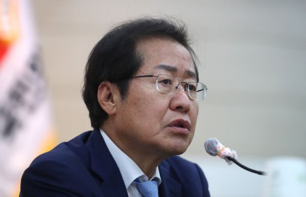 홍준표 국민의힘 의원이 지난해 9월 3일 경남 창원시 의창구 국민의힘 경남도당에서 열린 '홍준표 대선 예비 후보 당원 인사 및 기자간담회'에서 발언하고 있다. [연합뉴스]