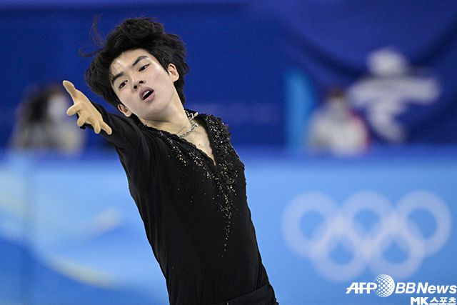 차준환이 2022 베이징동계올림픽 남자피겨스케이팅 싱글 쇼트프로그램 연기를 펼치고 있다. 사진=AFPBBNews=News1