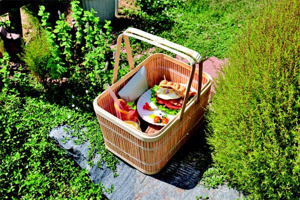부여 수북로 1945의 피크닉 바구니.