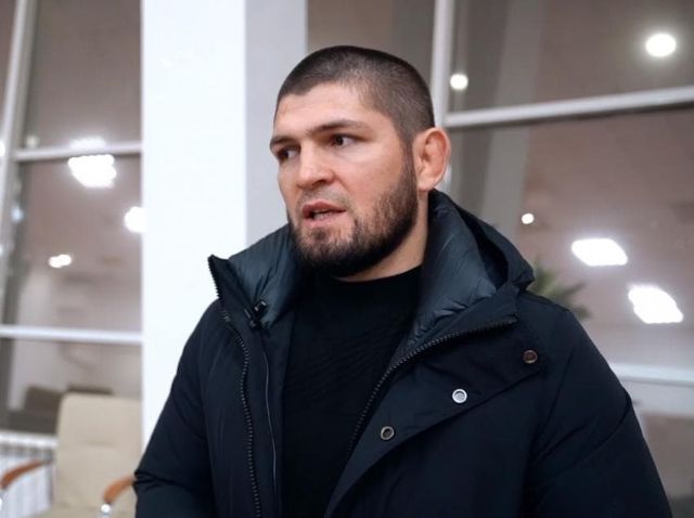 전 UFC 챔피언 하비프 누르마고메도프가 선수에 이어 지도자·사업가로도 종합격투기를 떠나는 이유와 앞으로 계획을 말하고 있다. 사진=러시아 ‘텔레카날 우다르’ 방송 화면