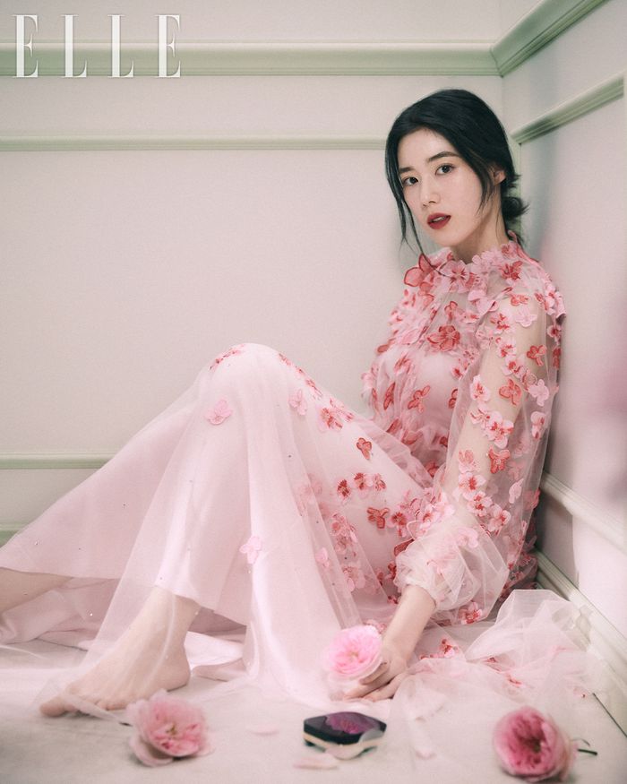 정은채 화보가 공개됐다.사진=엘르 제공