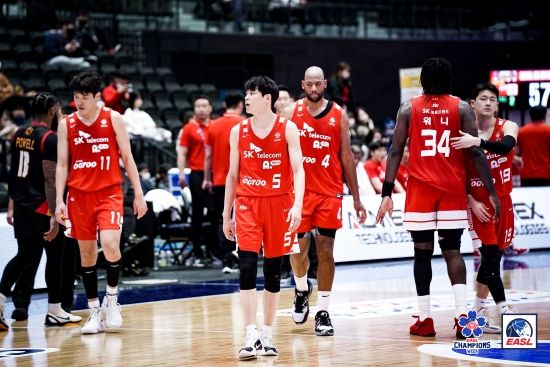 SK는 2023 동아시아슈퍼리그(EASL) 챔피언스 위크에서 B조 1위에 오르며 오키나와에서 열리는 챔피언십에 진출했다. 사진=EASL 제공