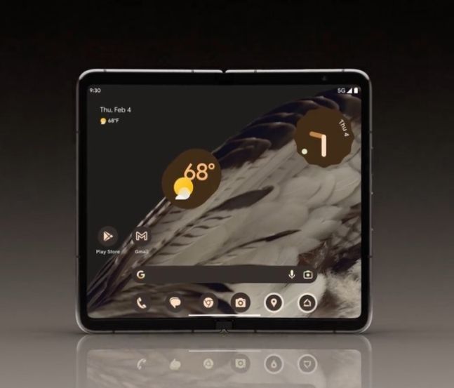 구글이 트위터를 통해 공개한 픽셀 폴드의 외형 [사진출처 = 구글 트위터]