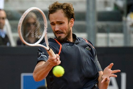 클레이코트 적응력이 좋아지고 있다는 평가를 듣는 세계랭킹 2위 다닐 메드베데프. EPA연합뉴스