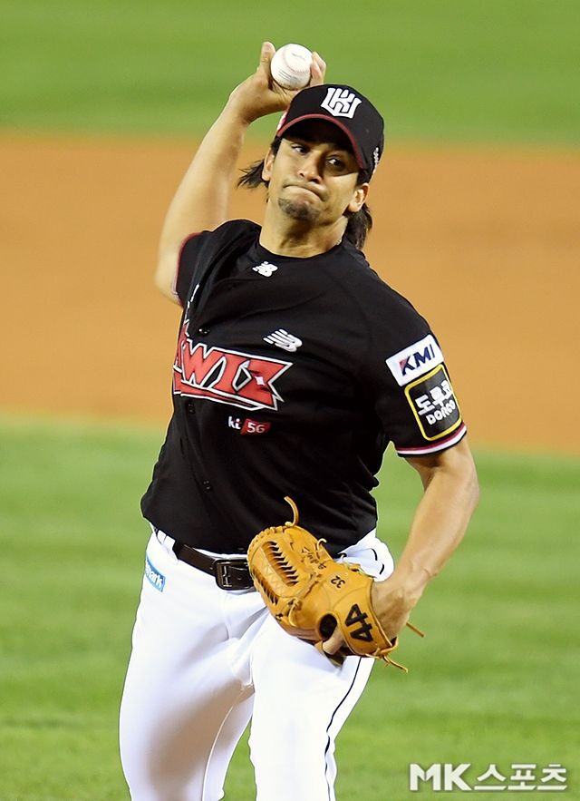 2021년 KT 통합 우승의 영웅 쿠에바스가 돌아온다. 사진=천정환 기자