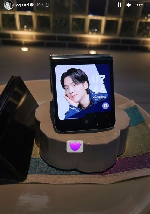 슈가가 갤럭시 언팩 사진을 공개했다. 사진|슈가 SNS