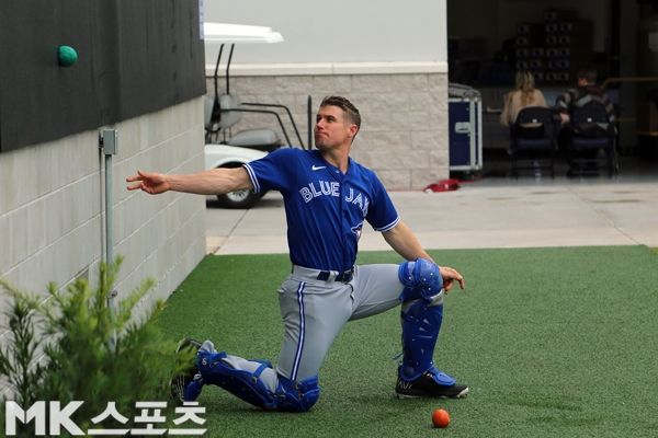 하이네만은 두 경기 연속 류현진의 공을 받는다. 사진= MK스포츠 DB