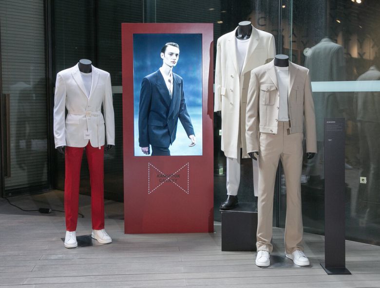 란스미어 플래그십 스토어에 전시된 갤럭시와 강혁의 협업 컬렉션.  삼성물산 패션부문