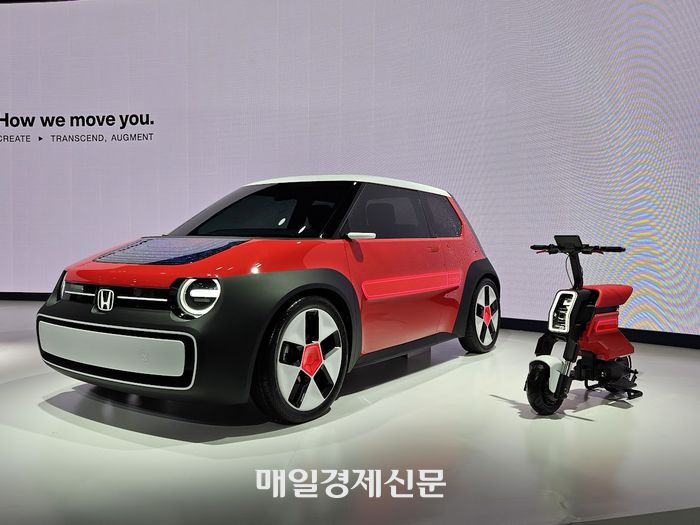 혼다 서스타니아 -C(왼쪽)와 포켓 콘셉트. [이승훈 도쿄 특파원]