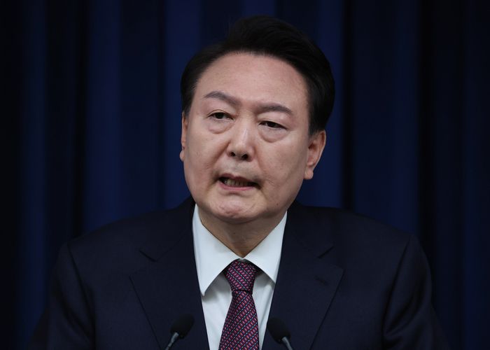 윤석열 대통령이 29일 서울 용산 대통령실 청사에서 2030 엑스포 부산 유치 실패와 관련해 대국민 담화를 하고 있다. [사진출처 = 연합뉴스]
