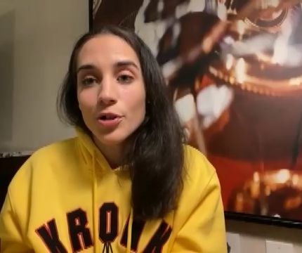 베로니카 하디가 MK스포츠와 UFC on ESPN 52 사전 화상 인터뷰에서 대답하고 있다.