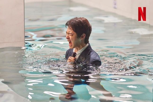 힘들고 지친 사람들에게 위로와 공감을 전하는 대사는 깊은 위로와 울림을 선사했다. 사진 ㅣ넷플릭스