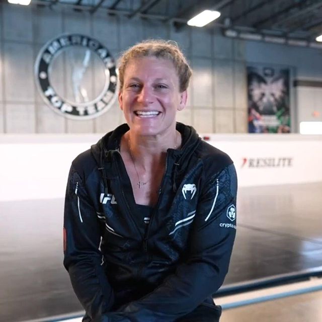 케일러 해리슨이 UFC300 홍보 인터뷰를 하고 있다. 사진=TKO