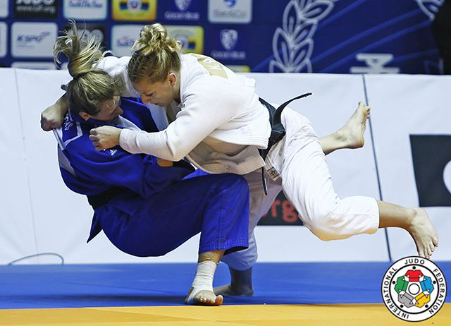 케일러 해리슨(오른쪽)은 2015 그랑프리 시리즈 제주대회 여자 –78㎏ 준우승을 차지했다. 당시 한라체육관 경기 모습. 사진=국제유도연맹