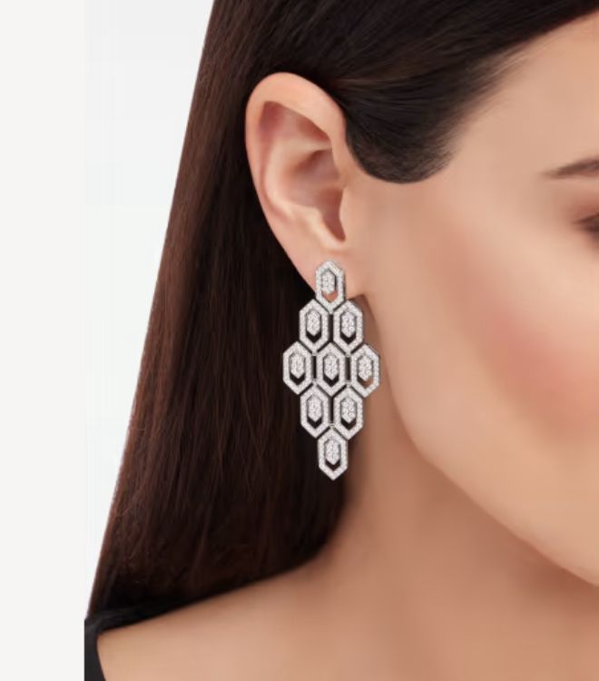 불가리 세르펜티 이어링.[사진=불가리 공식 홈페이지]