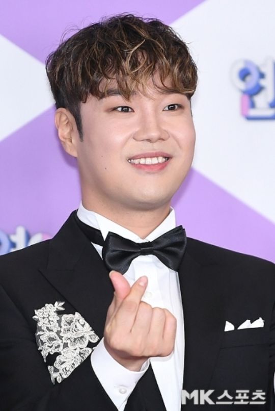 유명 가수 겸 작곡가 유재환 씨가 최근 불거진 작곡비 사기 의혹에 대해 공식적으로 입장을 밝혔다.사진=천정환 기자