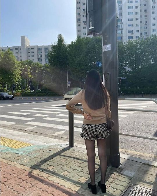 이해리가 늘씬한 각선미를 뽐냈다.사진=이해리 인스타그램