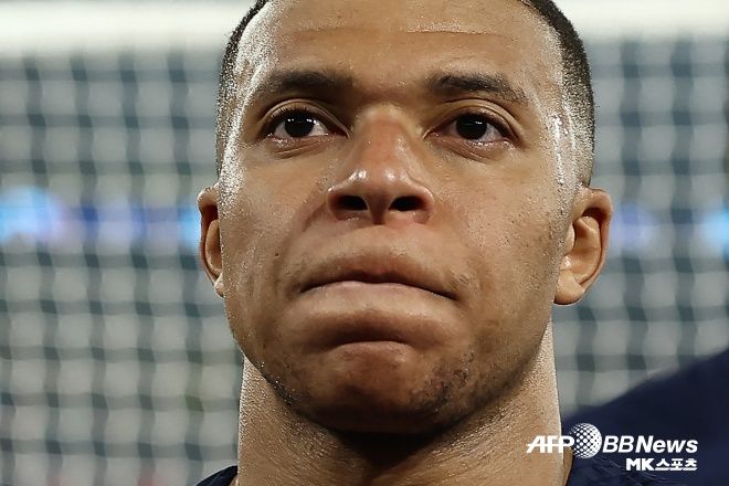 실망한 표정의 킬리안 음바페. 사진(프랑스 파리)=ⓒAFPBBNews = News1