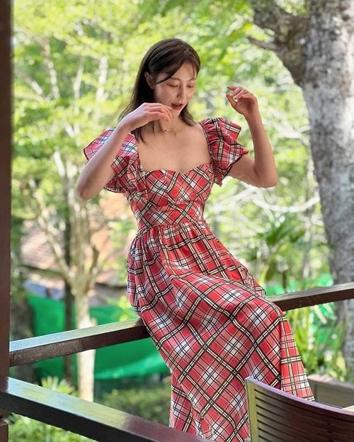 안혜경이 10일 자신의 인스타그램에 휴가의 마지막 날을 즐기는 모습을 공개했다. 사진=안혜경 SNS